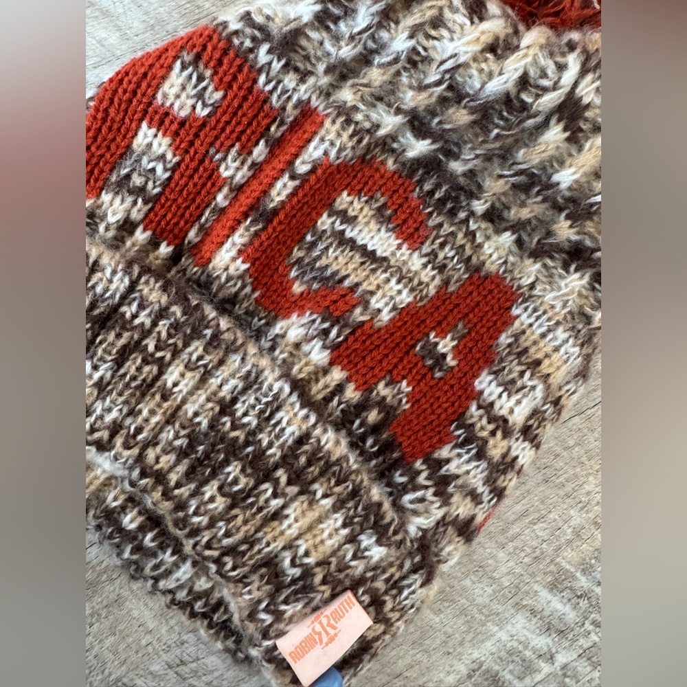 Robin Ruth NWT knit hat with pom - COSTA RICA - Picture 4 of 6